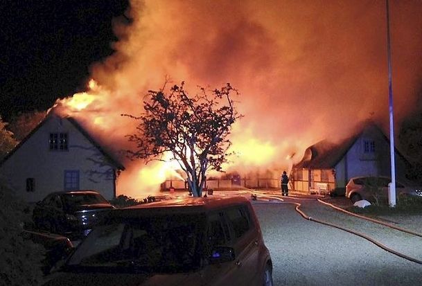 Lisegården i brand.jpg